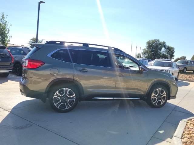 Used 2024 Subaru Ascent Limited w/ Technology Package AWD/4WD image 6
