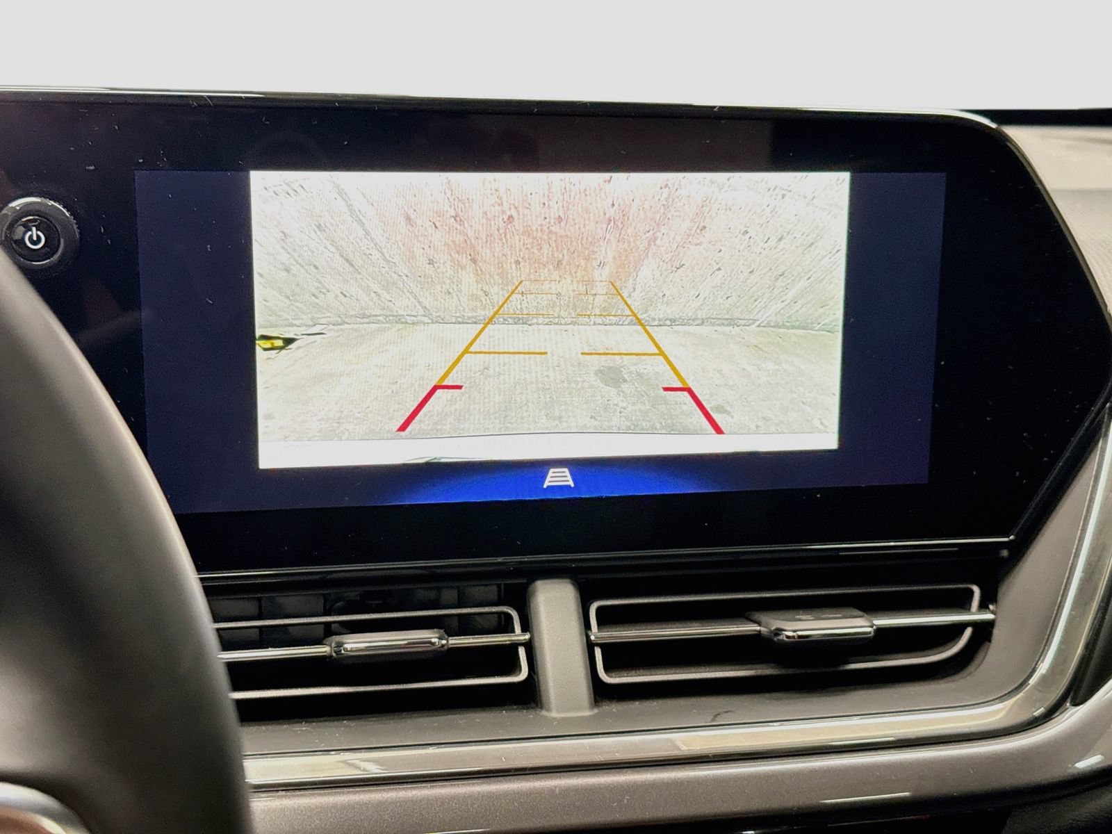New 2026 Chevrolet Trax ACTIV w/ Sunroof Package FWD image 18