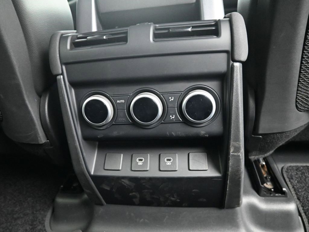 Used 2023 Land Rover Defender 110 S image 25