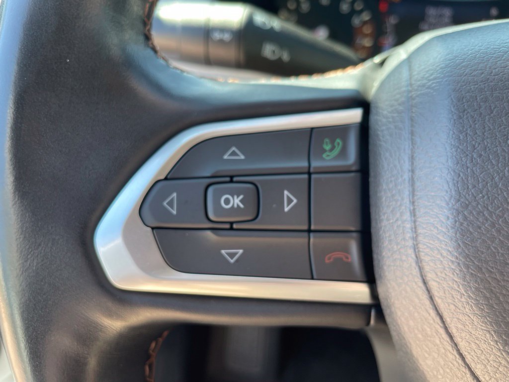 Used 2022 Jeep Compass Limited w/ Sun and Sound Group AWD/4WD image 16