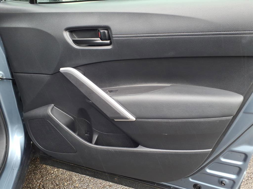 Certified 2024 Toyota Corolla Cross LE image 5