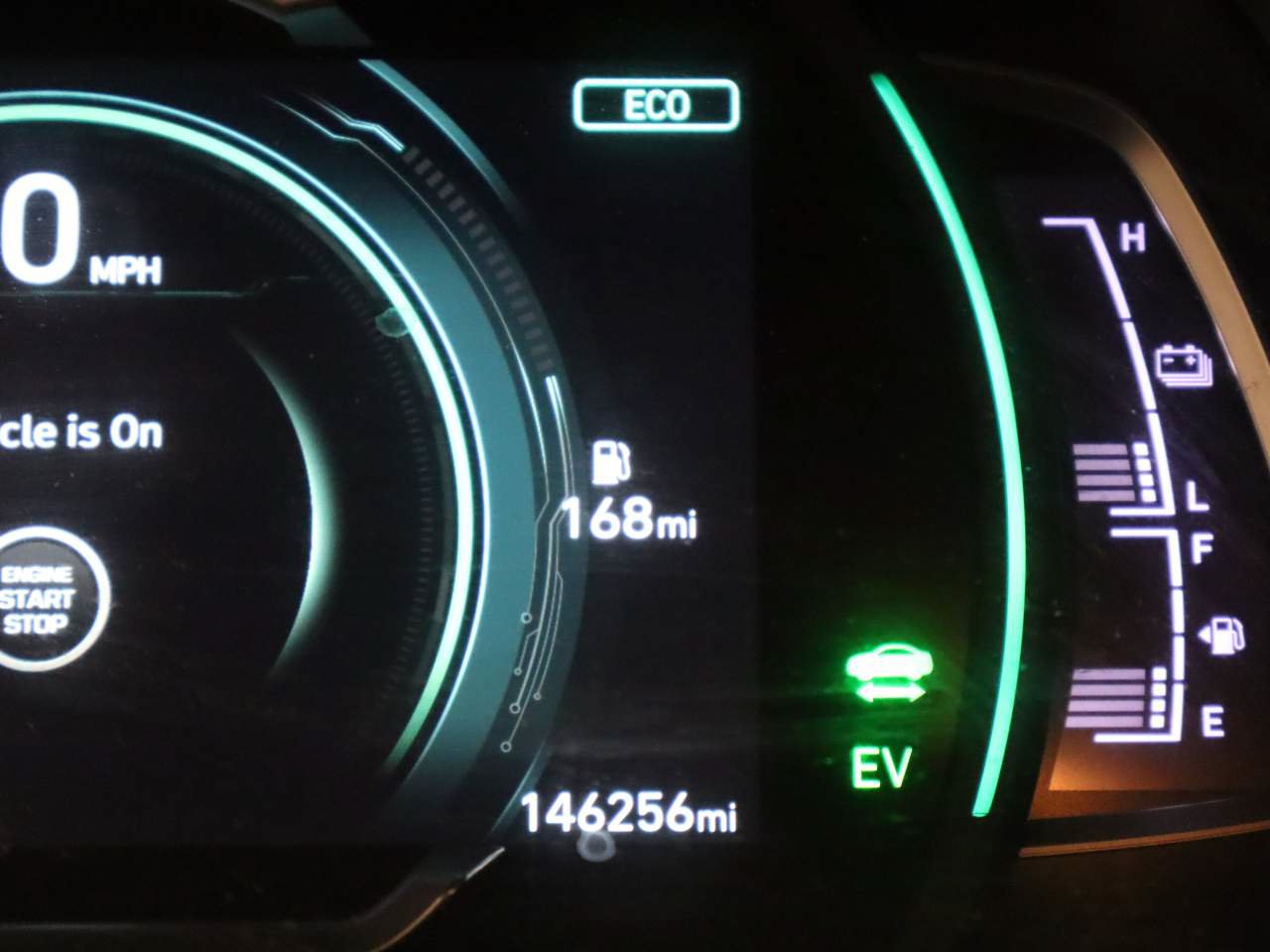 Used 2022 Hyundai Ioniq SE FWD image 5