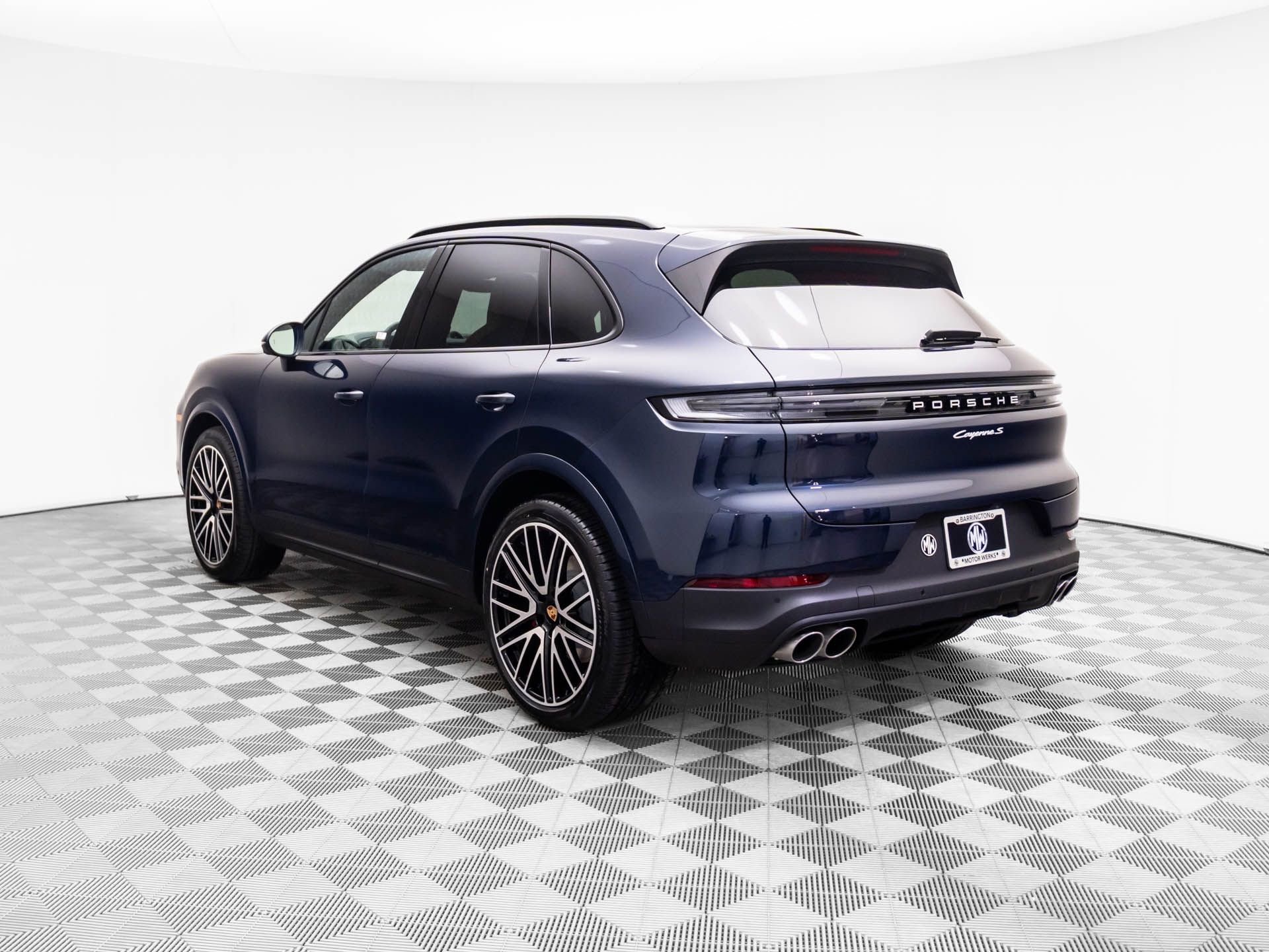New 2026 Porsche Cayenne S image 3