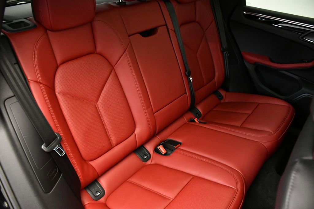 Used 2025 Porsche Macan Turbo image 51