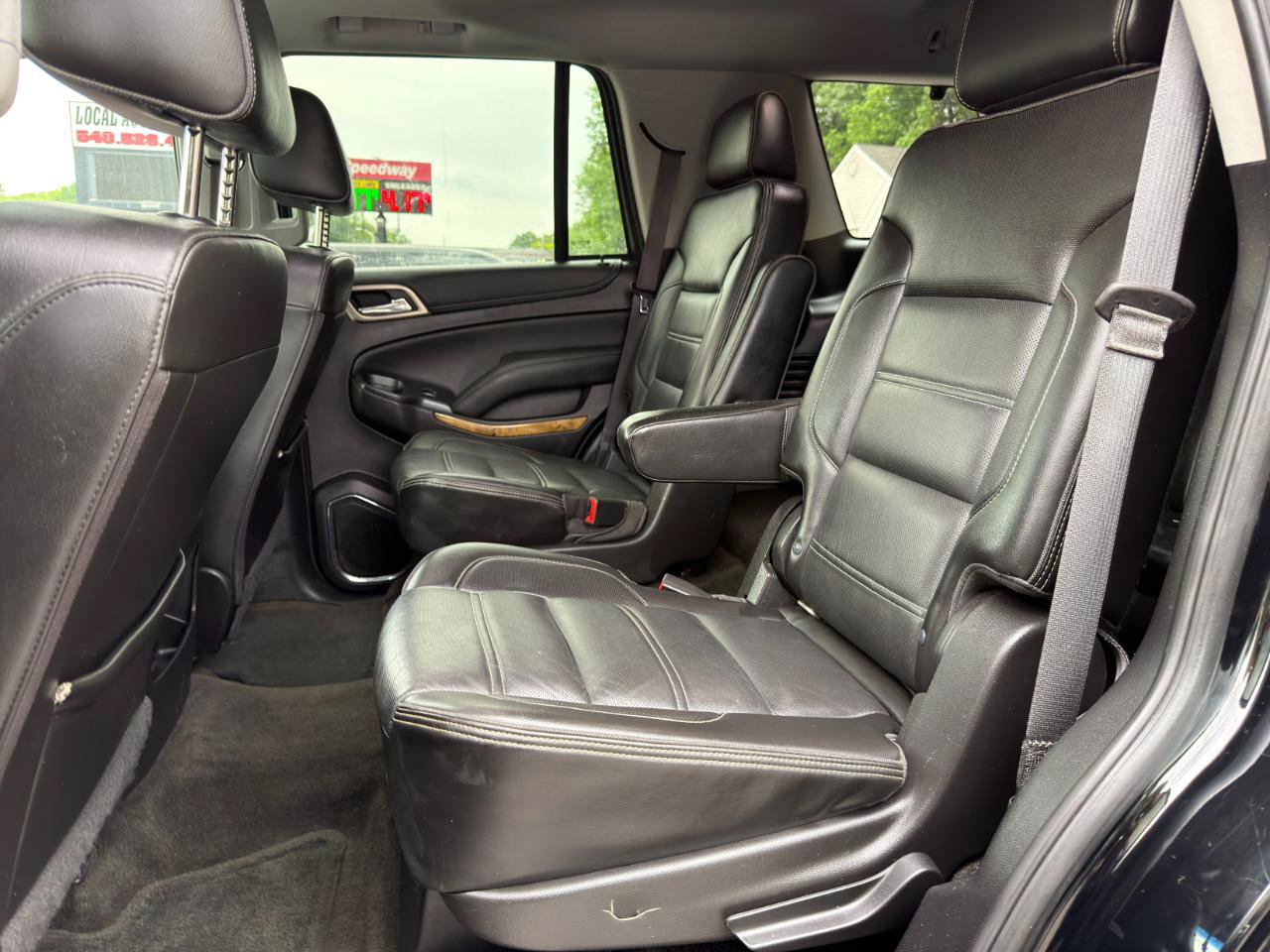 Used 2017 GMC Yukon Denali w/ Open Road Package AWD/4WD image 11