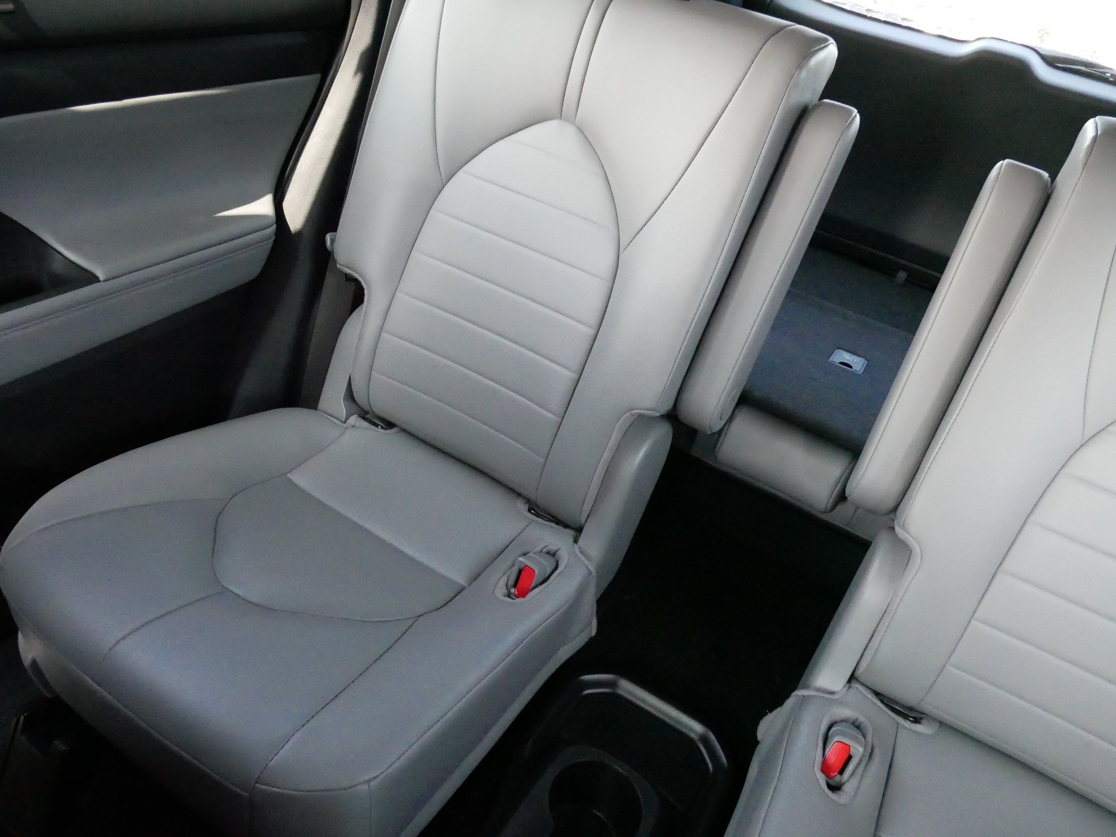 Certified 2026 Toyota Highlander XLE AWD/4WD image 12