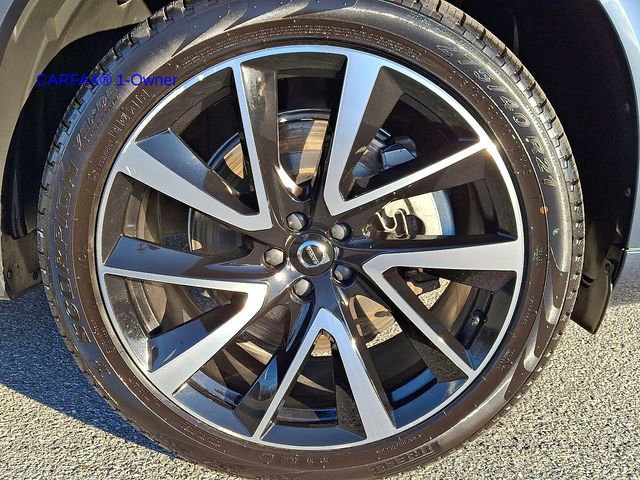 Used 2022 Volvo XC90 T8 Inscription Expression w/ Climate Package image 9