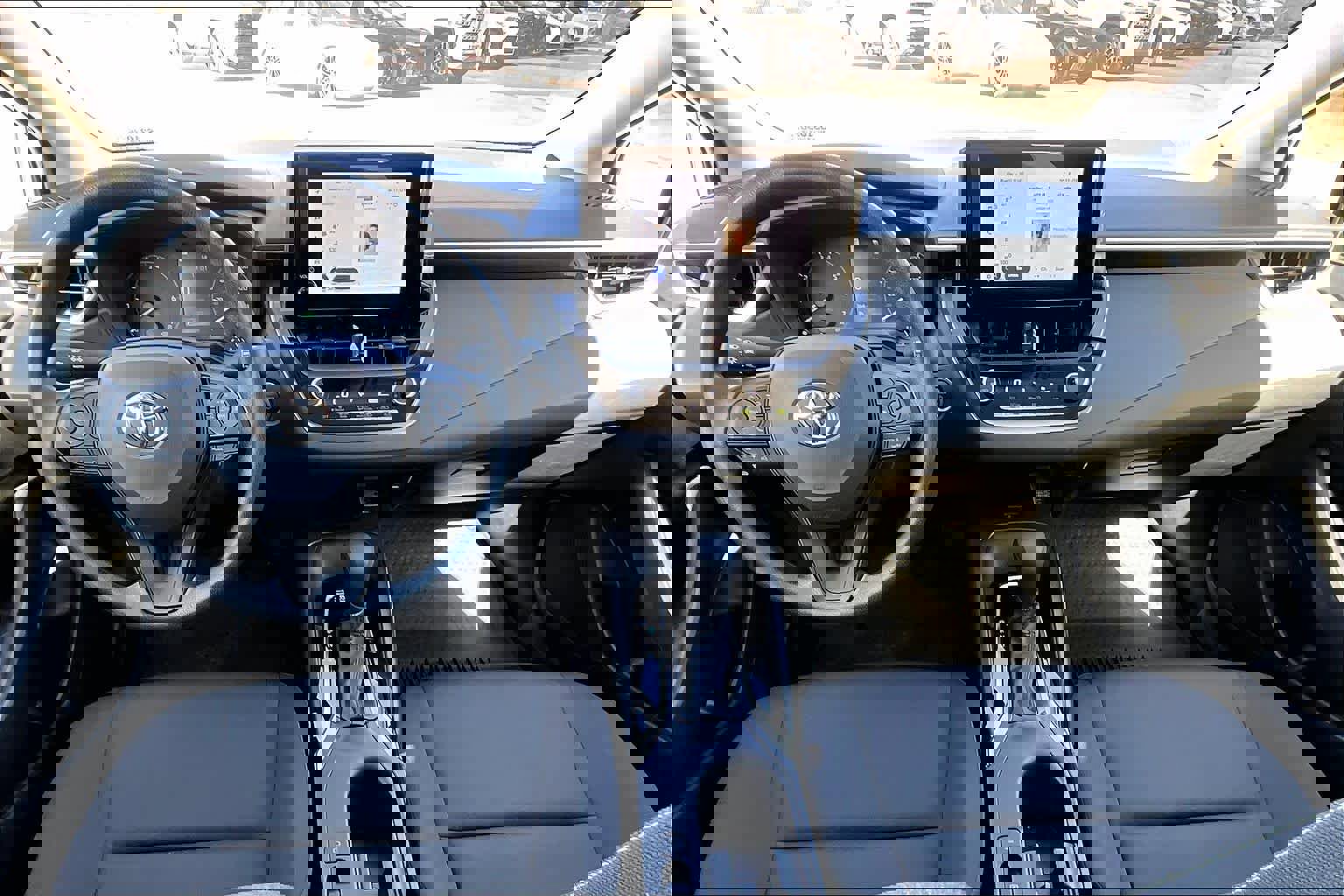 Used 2025 Toyota Corolla LE image 14