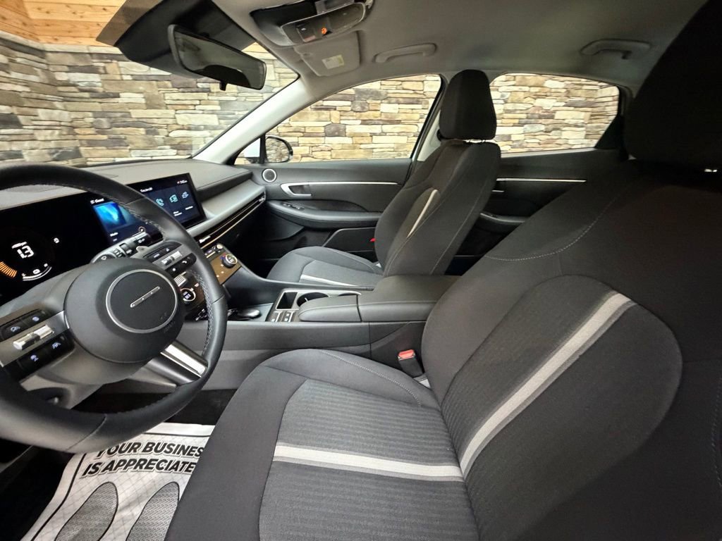 Certified 2025 Hyundai Sonata SEL image 11