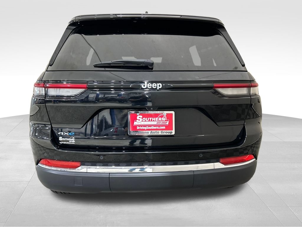 Used 2024 Jeep Grand Cherokee Limited 4xe AWD/4WD image 4