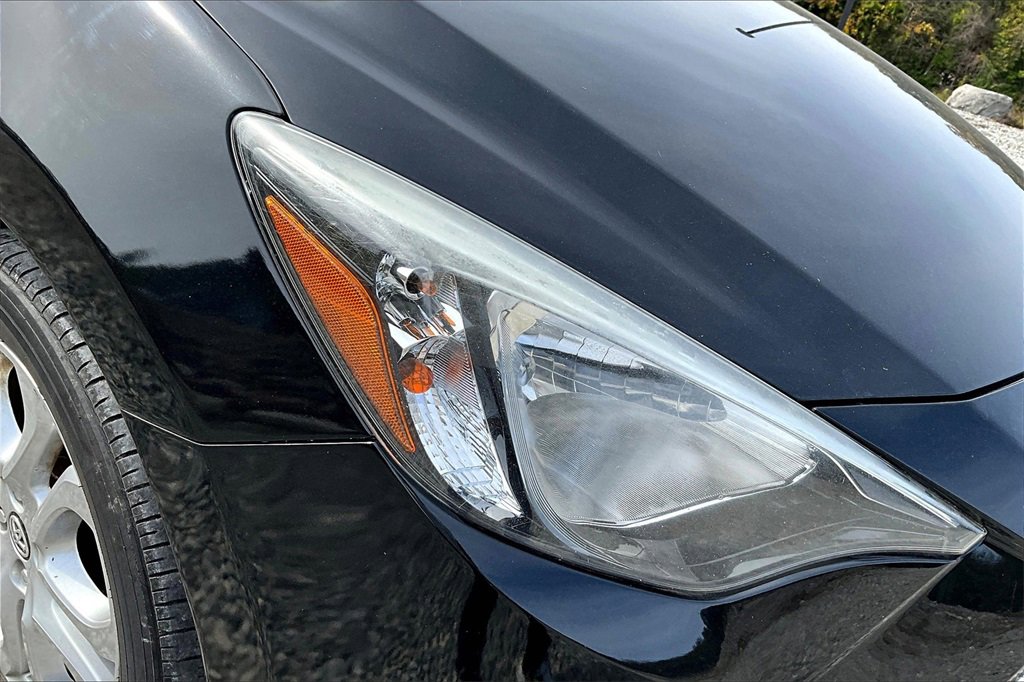 Used 2017 Toyota Yaris iA image 23