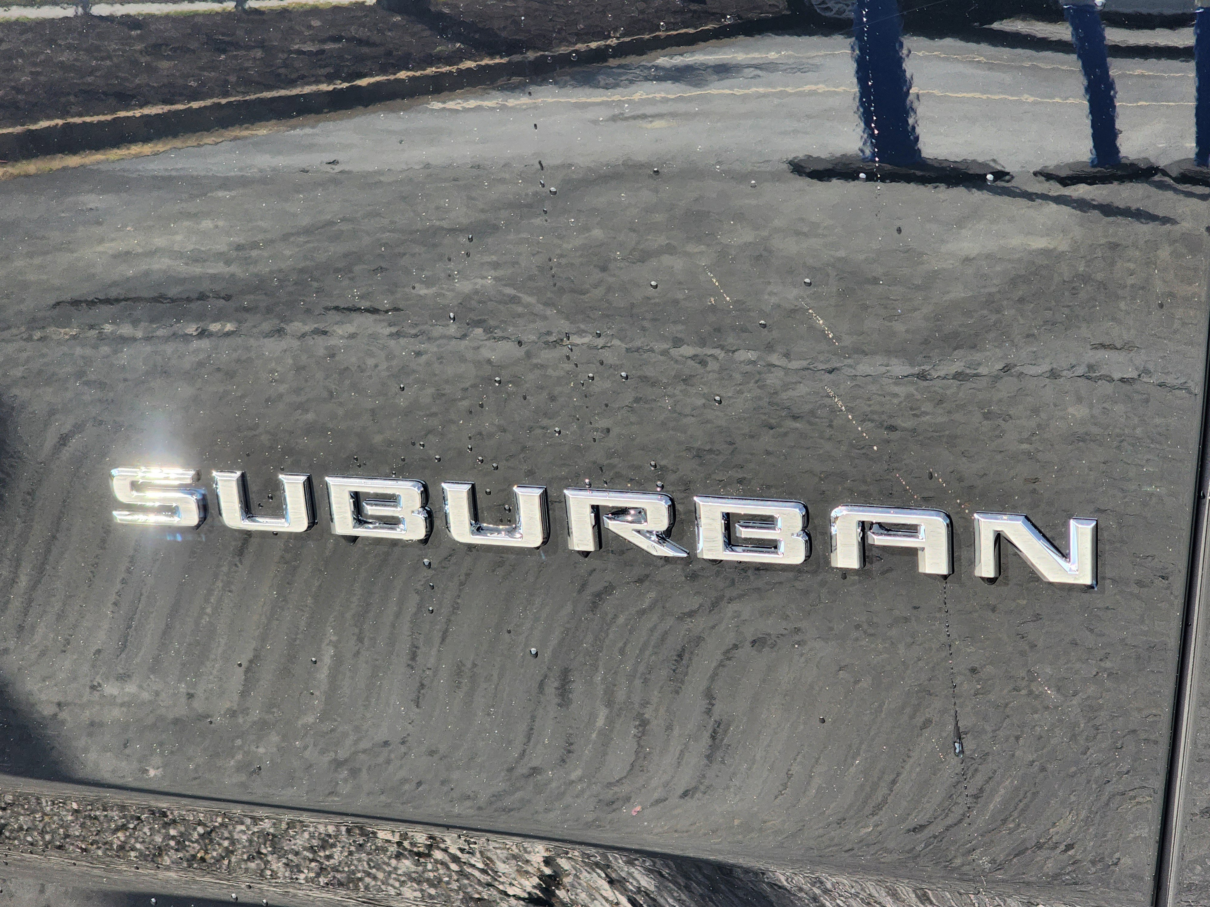 New 2026 Chevrolet Suburban High Country RWD image 7