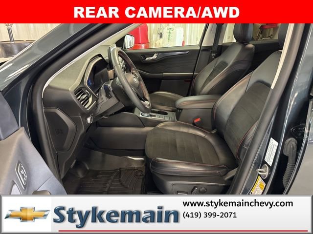 Used 2022 Ford Escape SEL w/ SEL Stealth AWD Package image 41