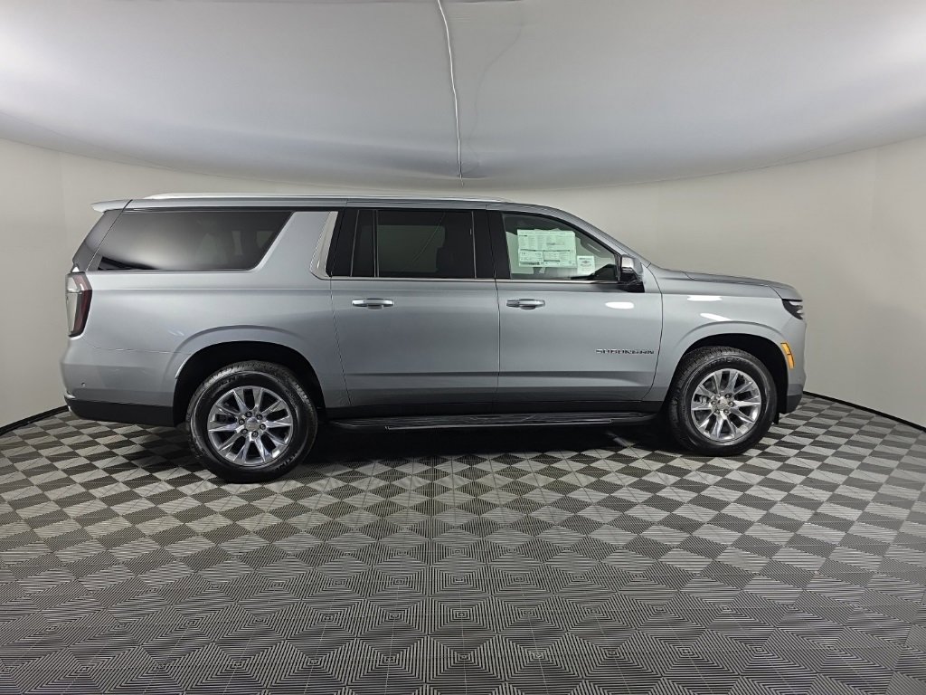 New 2025 Chevrolet Suburban Premier w/ Sun And Tow Package image 6
