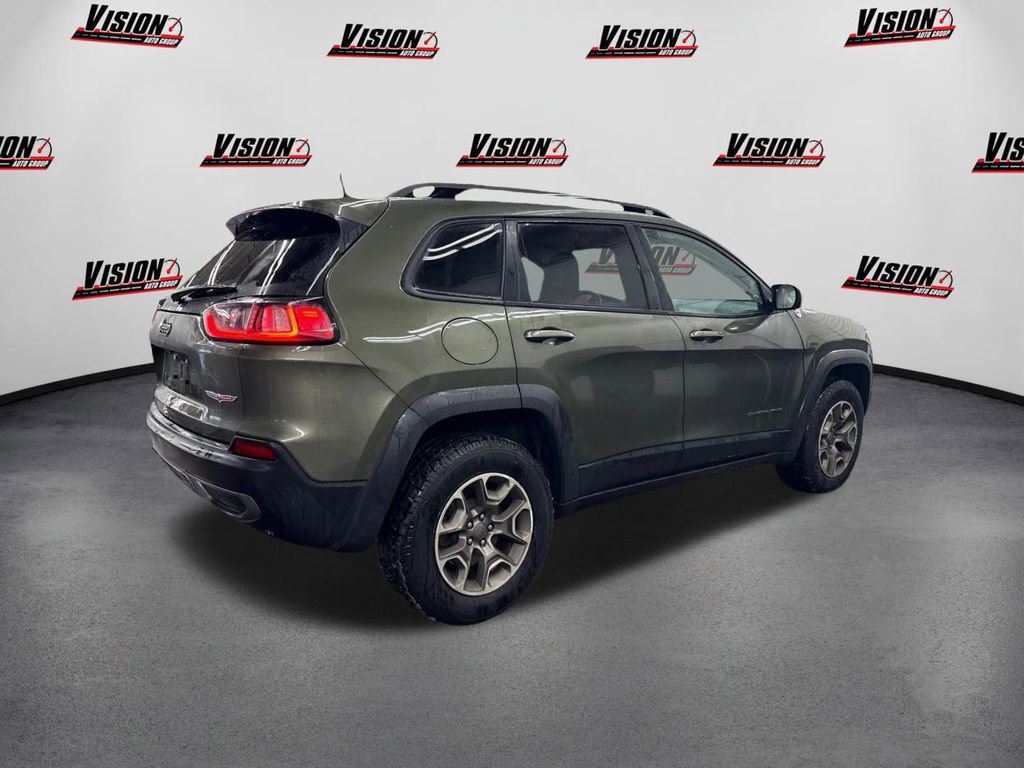 Used 2020 Jeep Cherokee Trailhawk image 5