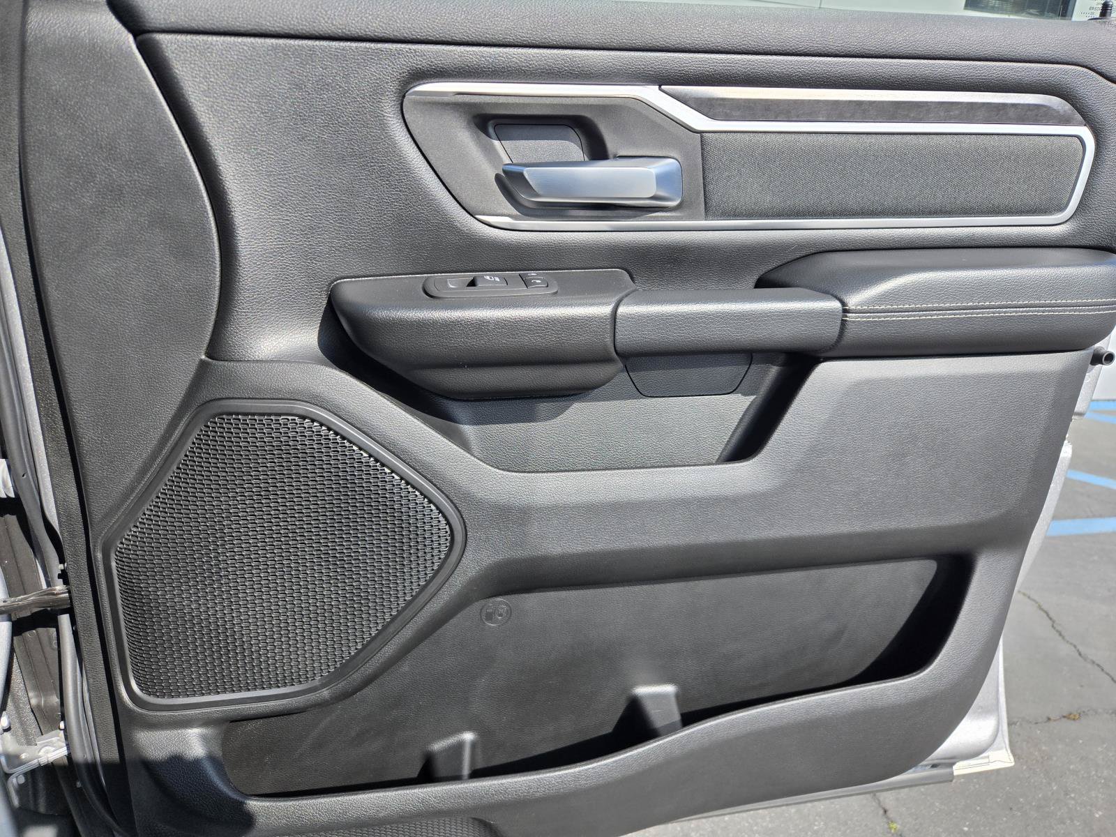 Used 2022 RAM 1500 Big Horn AWD/4WD image 34