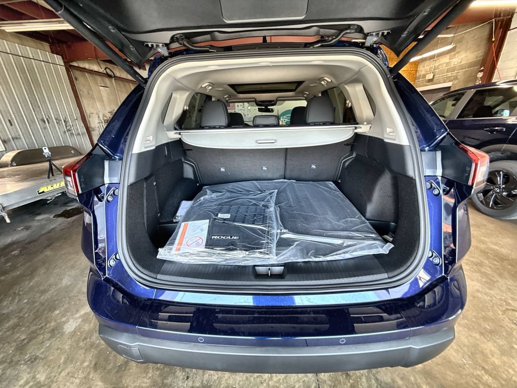 New 2026 Nissan Rogue Dark Armor AWD/4WD image 21