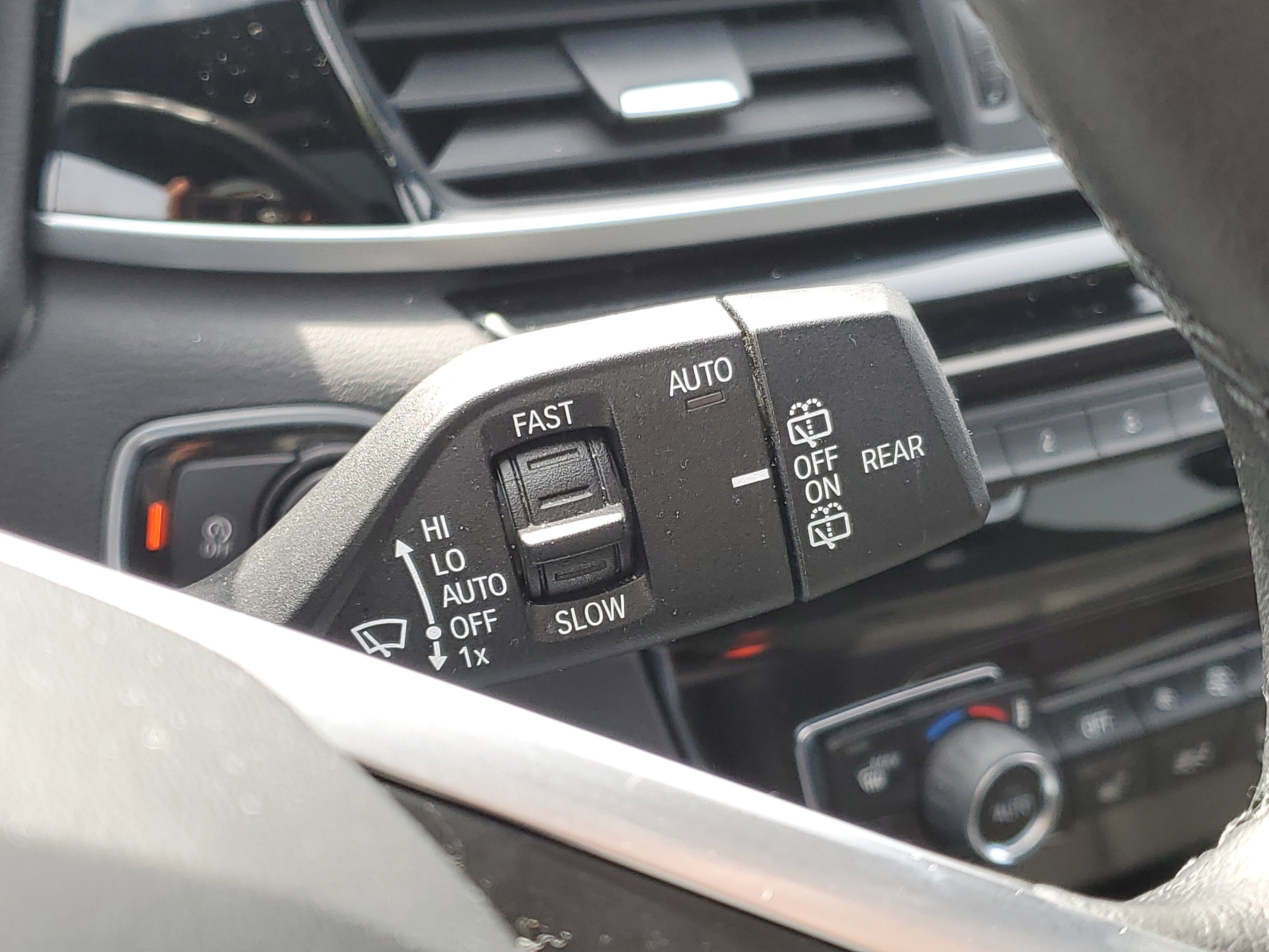 Used 2019 BMW X1 xDrive28i w/ Convenience Package image 16