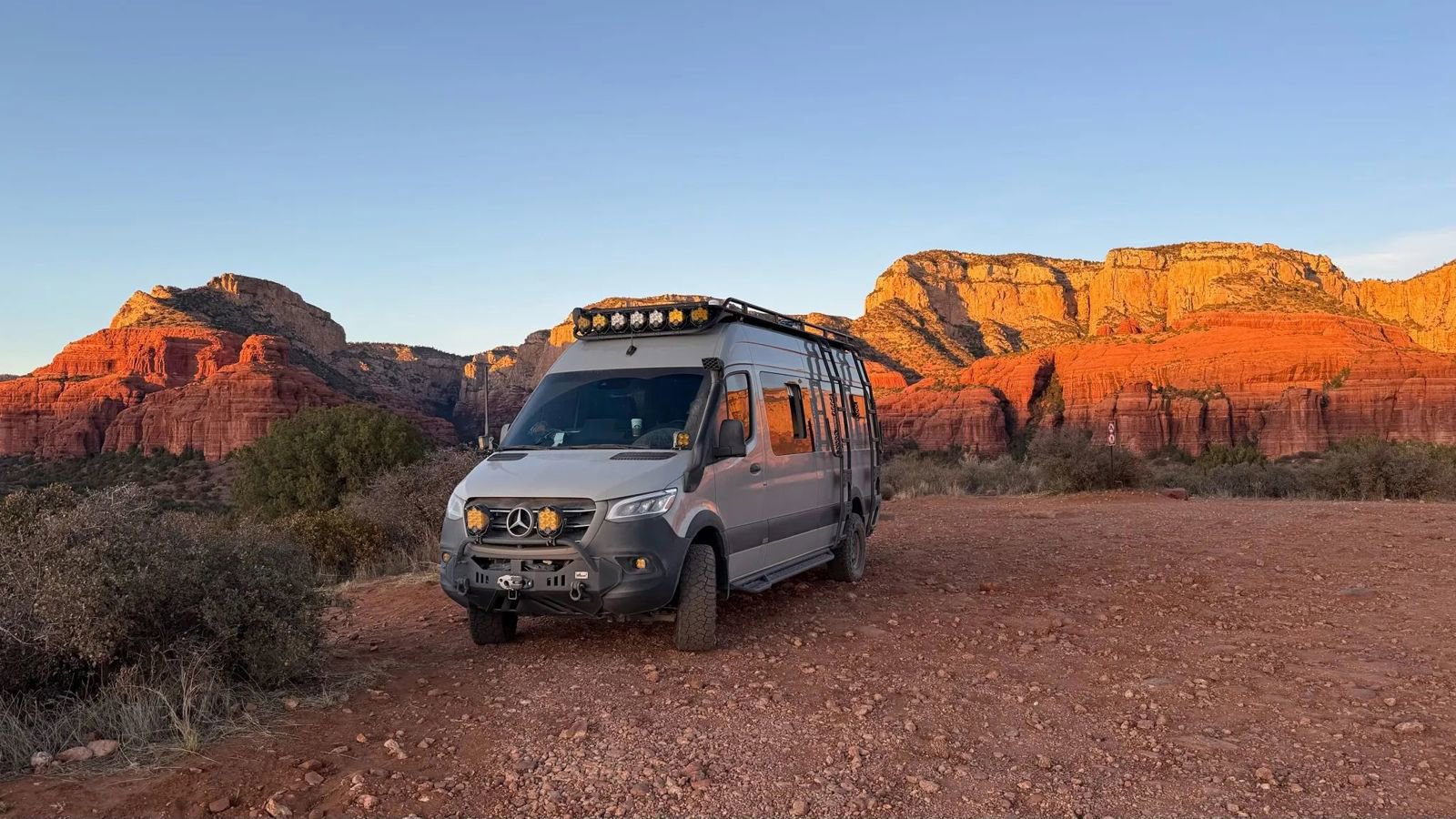 Used 2022 Mercedes-Benz Sprinter 2500 image 32