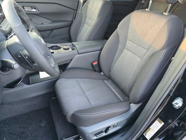 New 2026 Nissan Rogue SV w/ Cold Weather Package AWD/4WD image 23