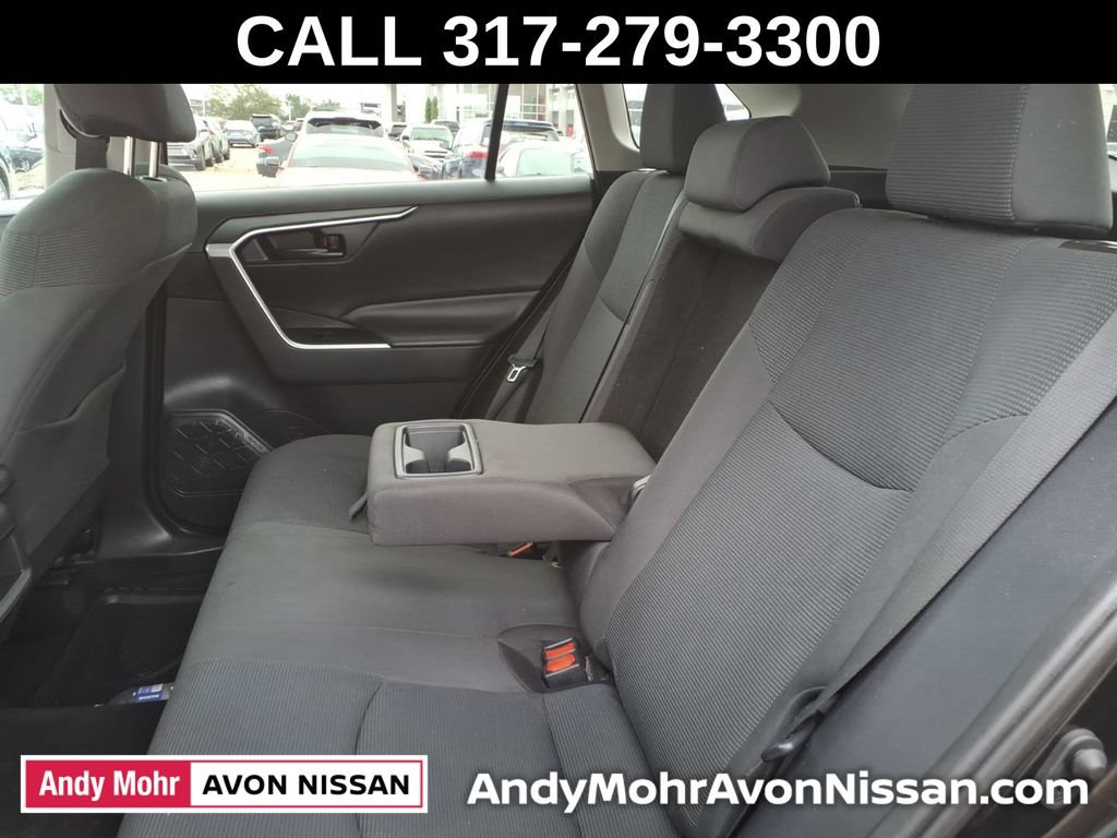 Used 2019 Toyota RAV4 LE AWD/4WD image 37