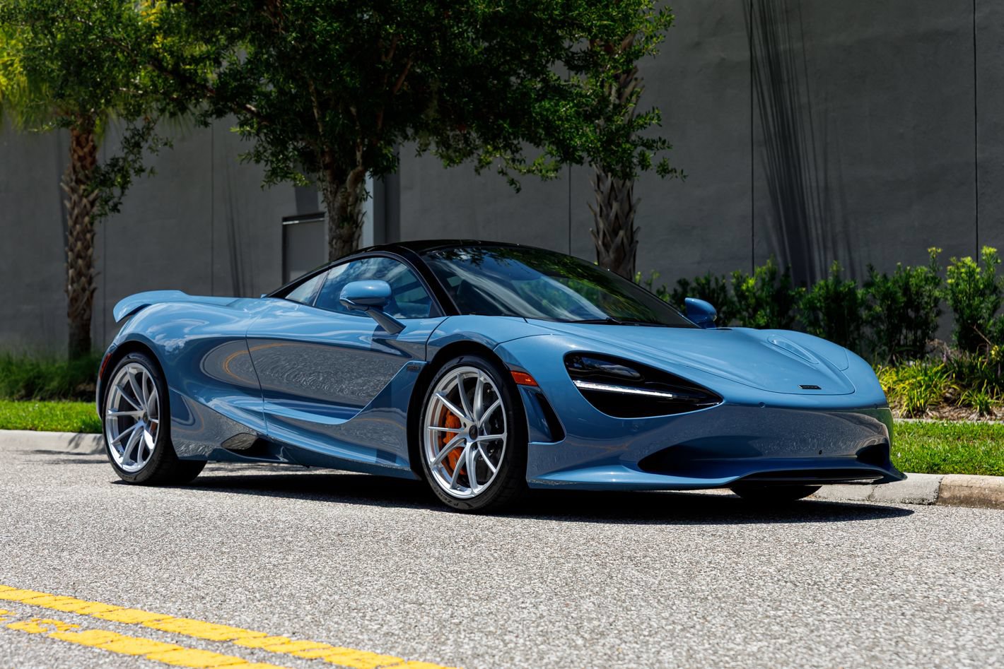 New 2027 McLaren 750S RWD image 6