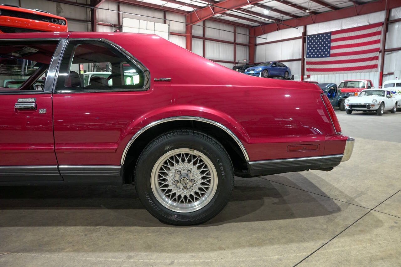 Used 1990 Lincoln Mark VII LSC RWD image 5
