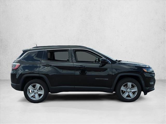 Used 2022 Jeep Compass Latitude w/ Convenience Group image 4