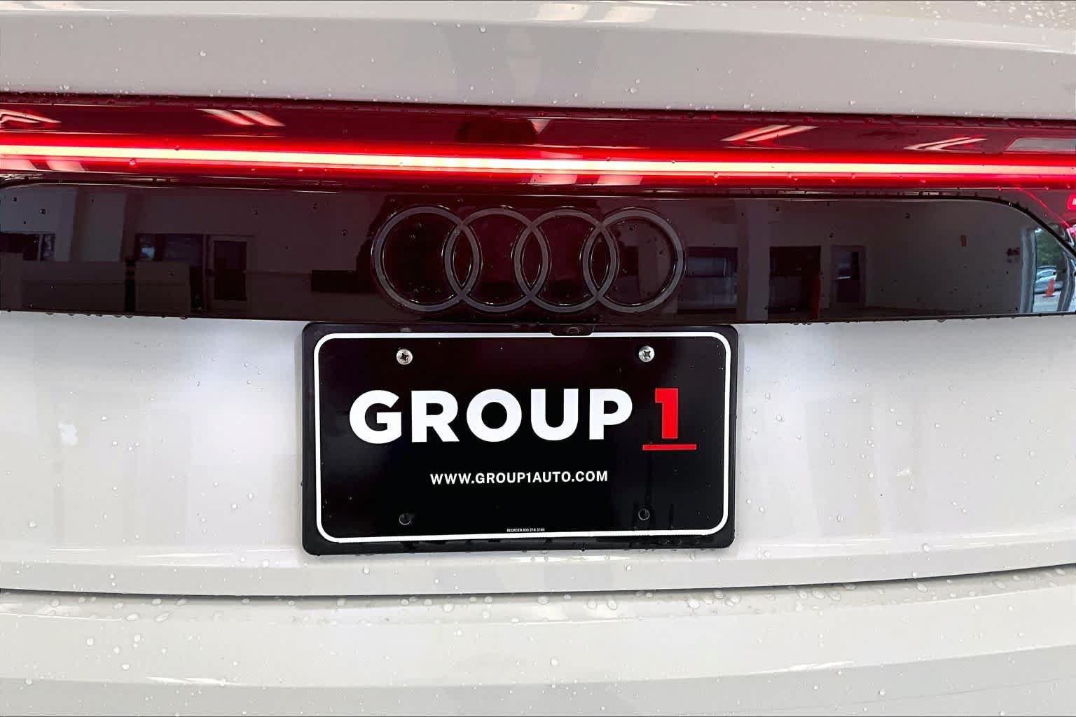 Used 2025 Audi SQ8 Prestige AWD/4WD image 29