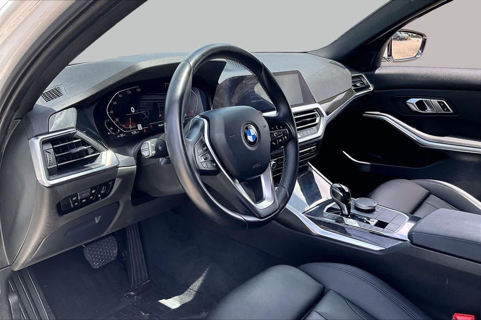 Used 2021 BMW 330i Sedan w/ Convenience Package RWD image 15