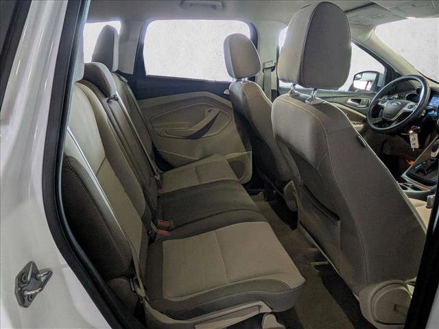 Used 2015 Ford Escape SE FWD image 19