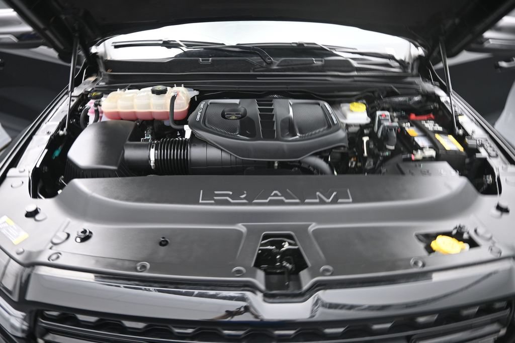 Used 2025 RAM 1500 Limited AWD/4WD image 40