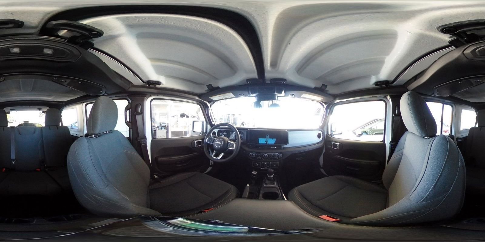 Used 2025 Jeep Wrangler Sahara image 42