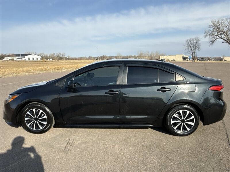 Used 2020 Toyota Corolla L image 3