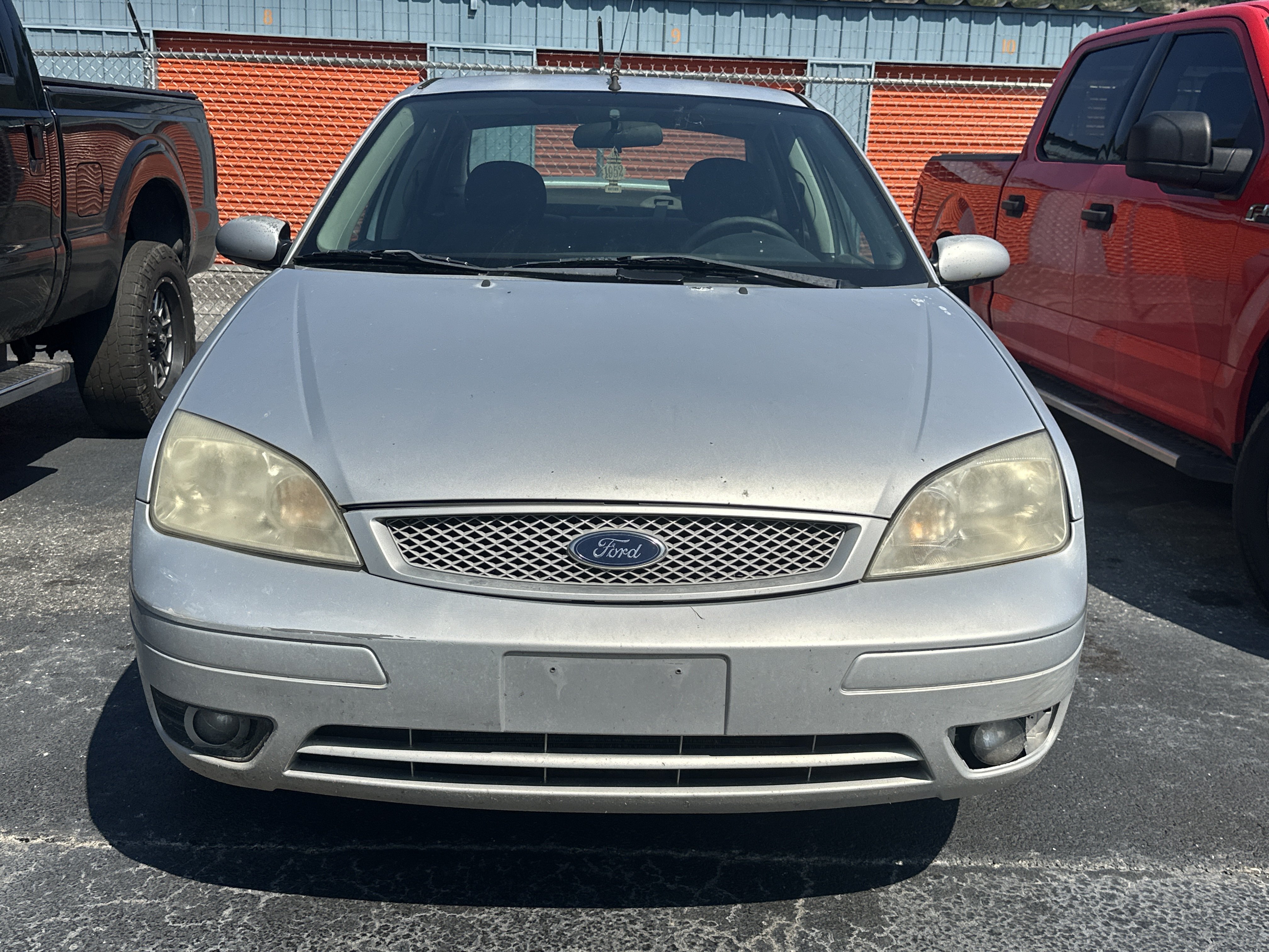 Used 2006 Ford Focus ST FWD image 2