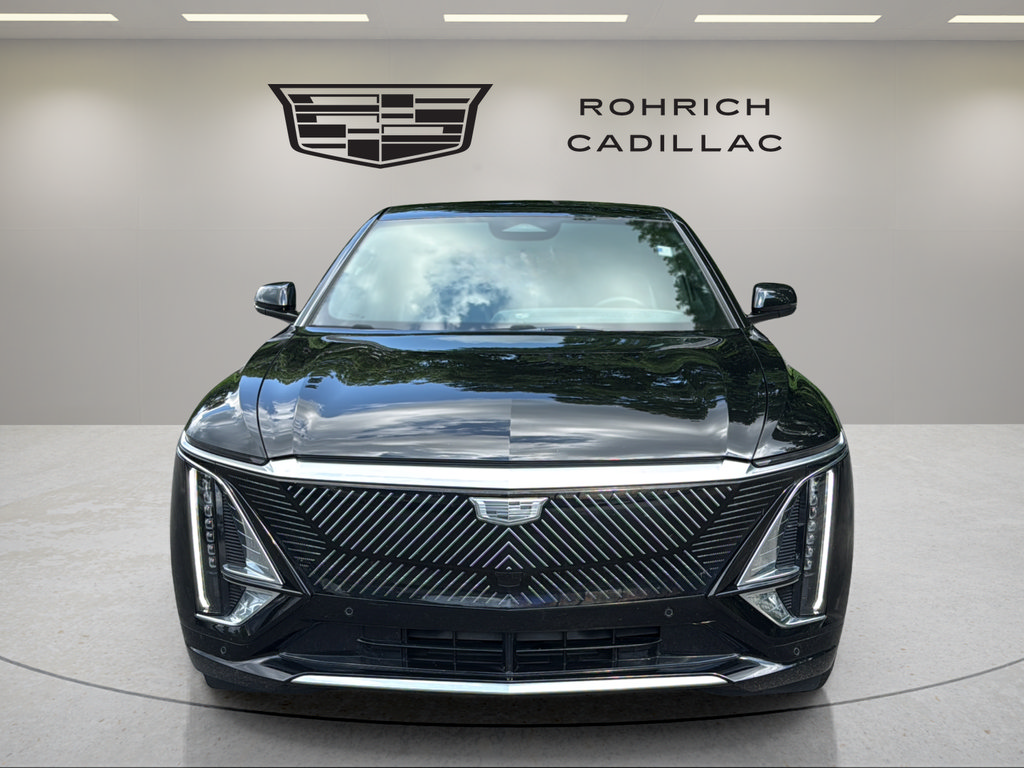 Certified 2024 Cadillac Lyriq Tech AWD/4WD image 2
