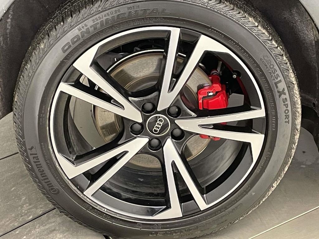 Certified 2025 Audi Q5 2.0T Premium Plus w/ Premium Plus Package image 13