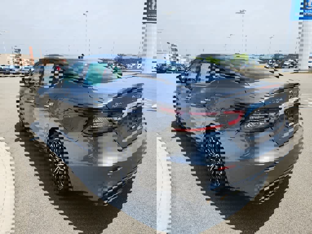 Used 2020 Nissan Maxima 3.5 SL w/ Floor Mat Group image 5