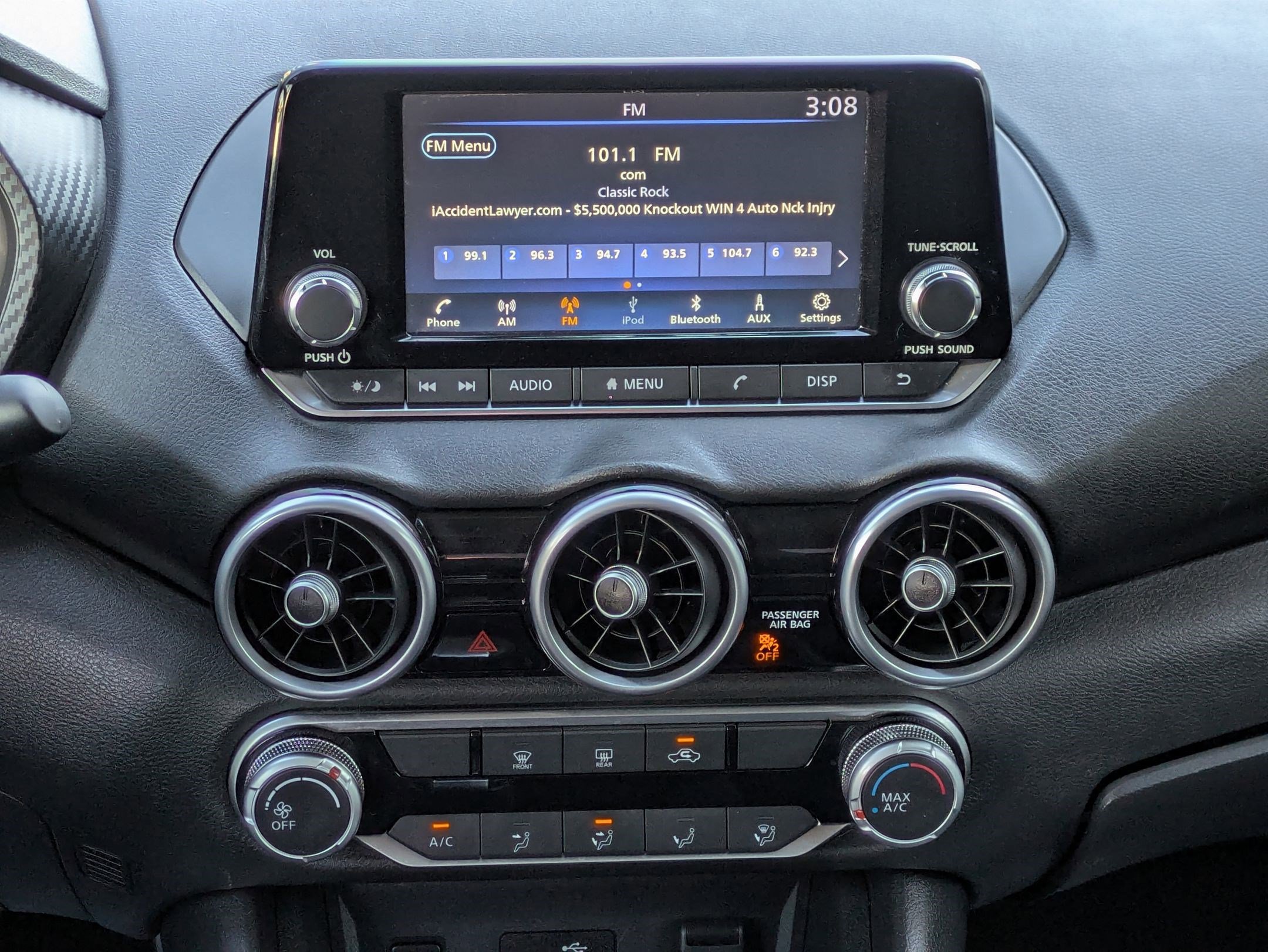 Used 2024 Nissan Sentra S image 18