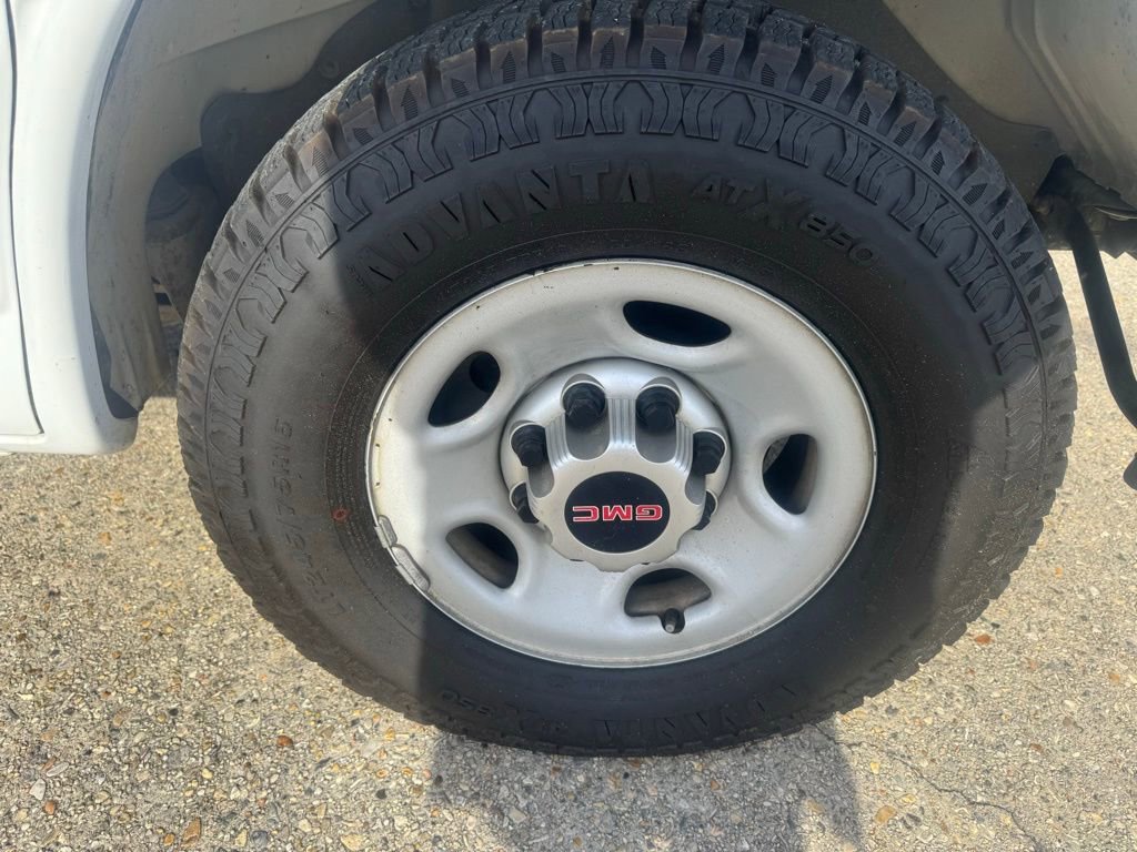 Used 2014 GMC Savana 3500 LS image 14