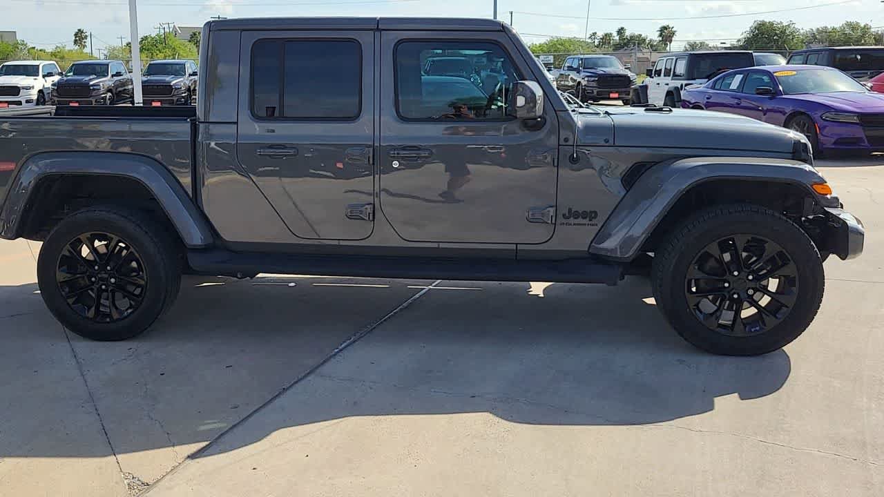 Used 2023 Jeep Gladiator Overland AWD/4WD image 9