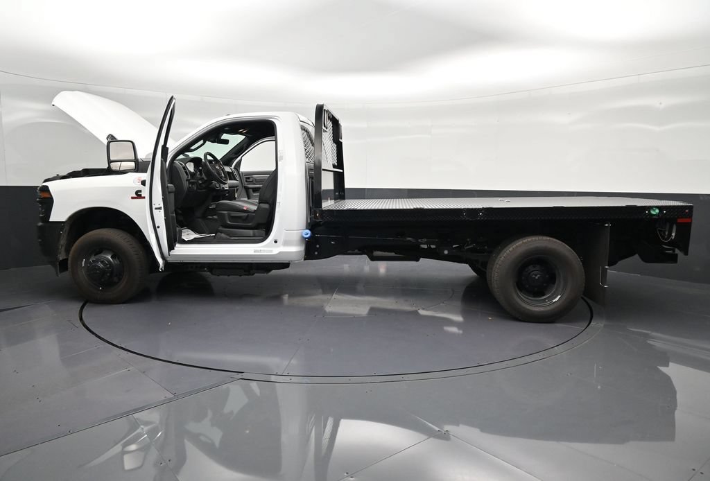 New 2026 RAM 3500 Tradesman AWD/4WD image 33