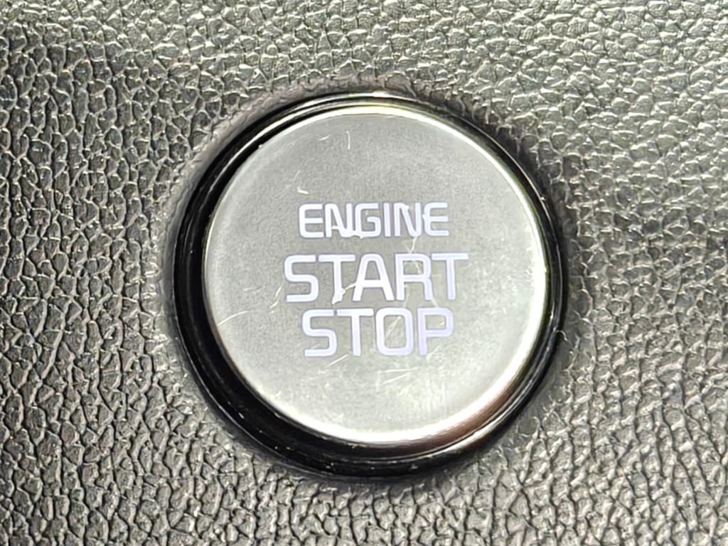 Used 2021 Kia Sorento S image 11