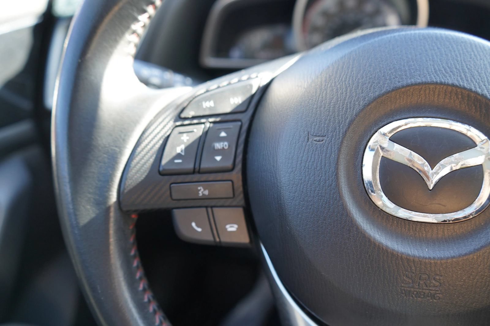Used 2014 MAZDA MAZDA3 i Grand Touring FWD image 14