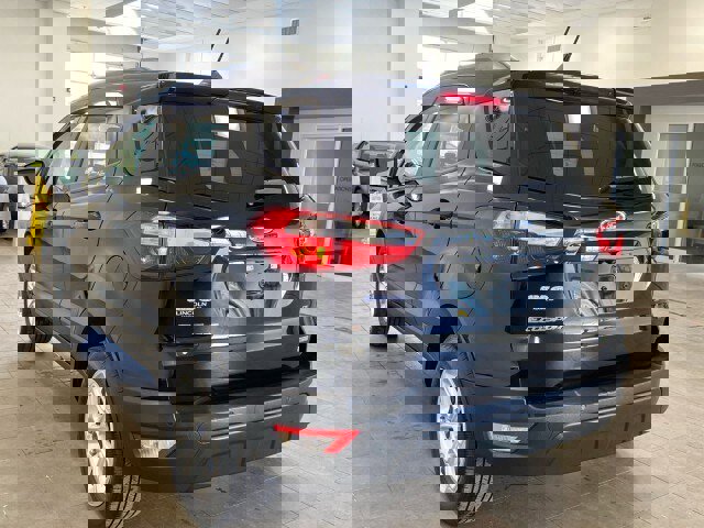 Used 2019 Ford EcoSport SE w/ SE Convenience Package image 5