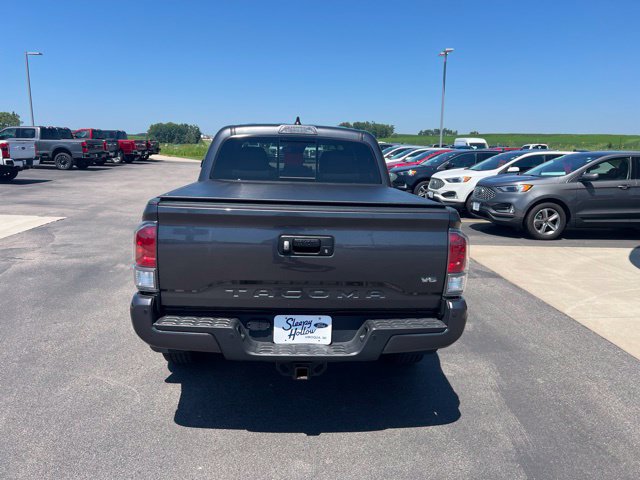Used 2022 Toyota Tacoma TRD Off-Road w/ Technology Package AWD/4WD image 6