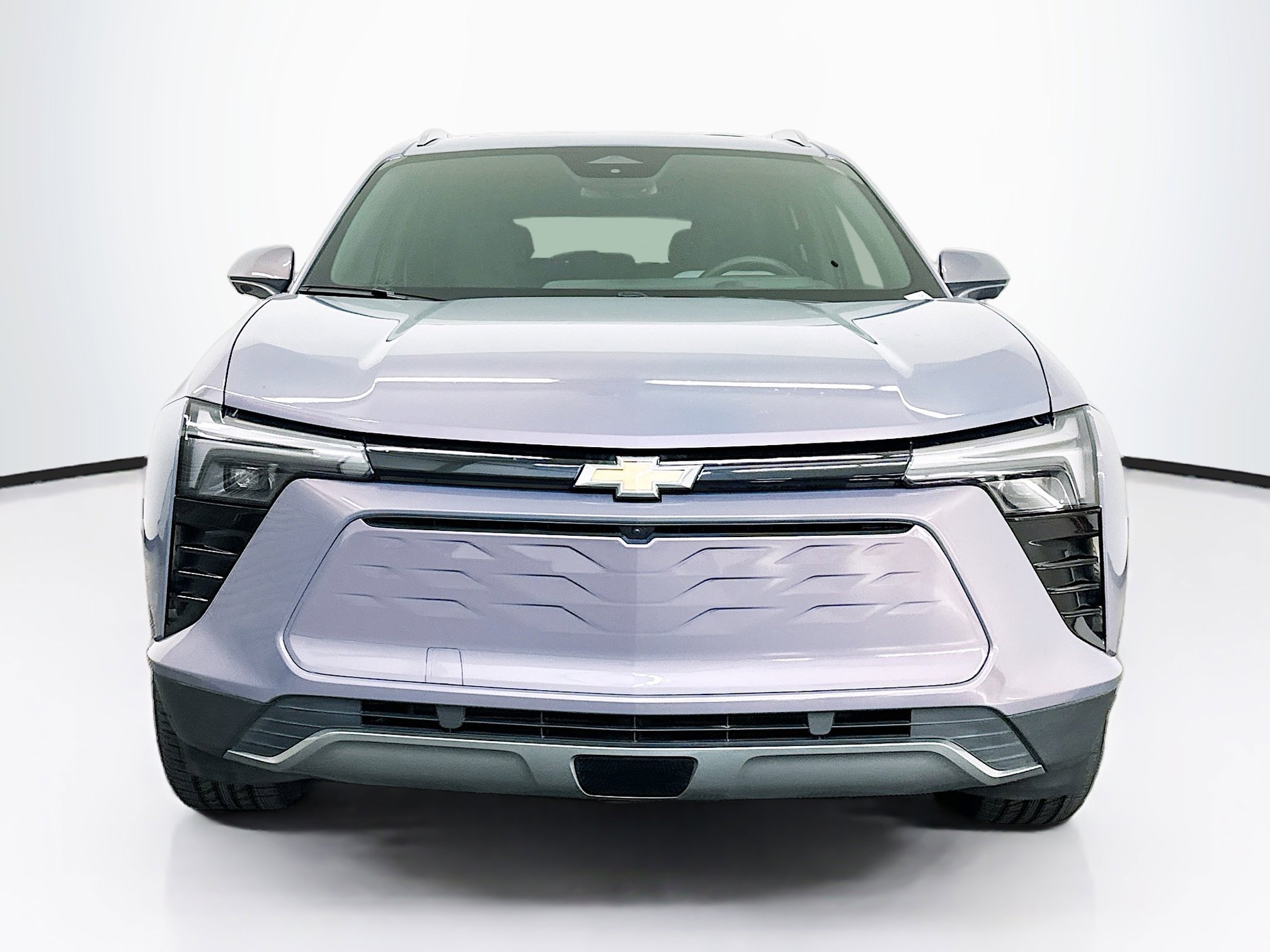 Used 2024 Chevrolet Blazer EV LT image 2