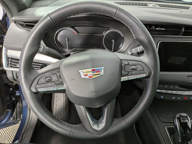 Certified 2022 Cadillac XT4 Premium Luxury w/ Enhanced Visibility Package image 23