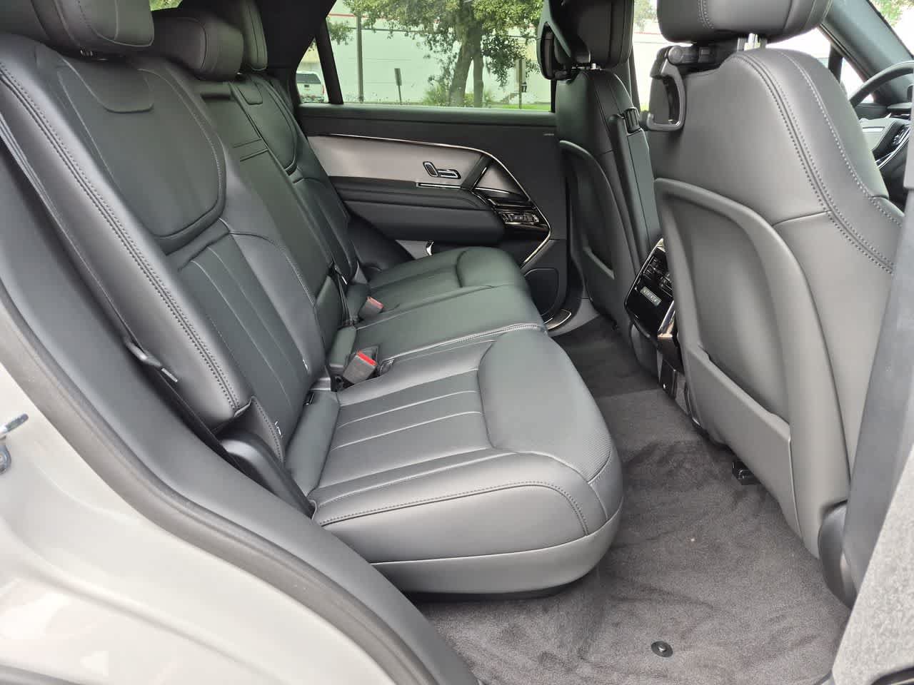 New 2026 Land Rover Range Rover Sport SE AWD/4WD image 21