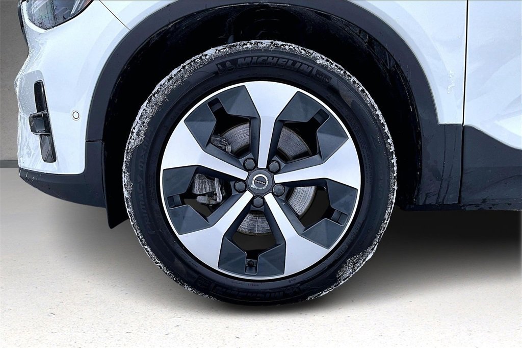 Used 2026 Volvo XC40 B5 Plus w/ Protection Package Premier image 33